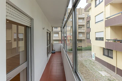 Apartamento T4 para Arrendamento em Castêlo da Maia