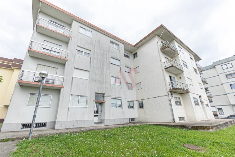 Apartamento T4 para Arrendamento em Castêlo da Maia Foto 3