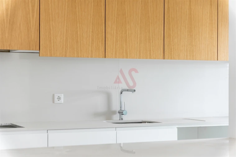 Apartamento T1 para Venda em Cidade da Maia Foto 5