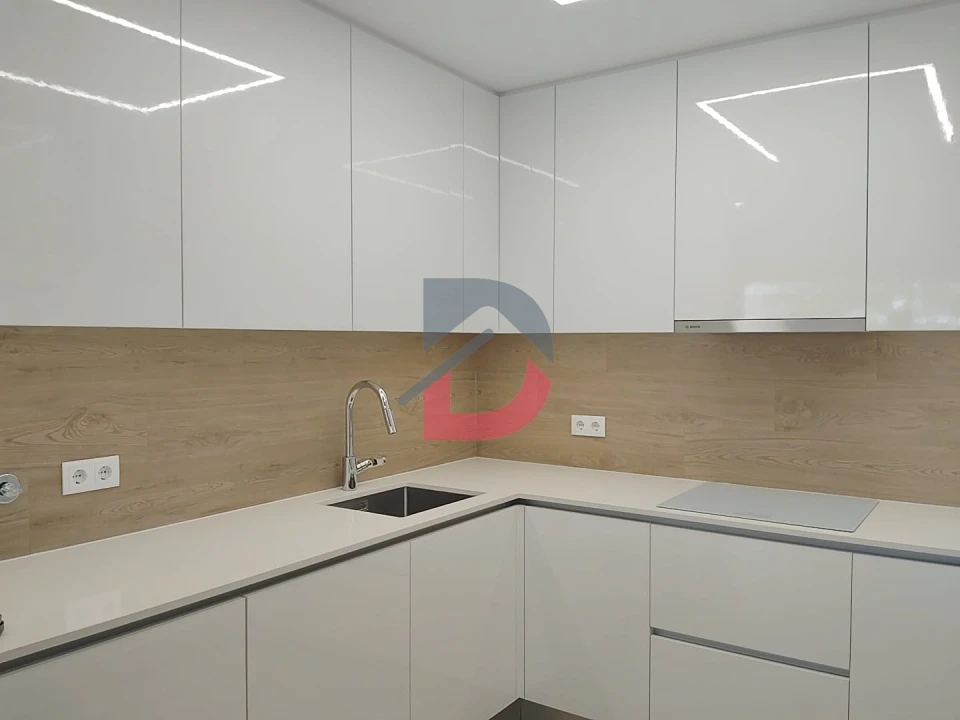 Apartamento T2 para Venda em Nazare Foto 17