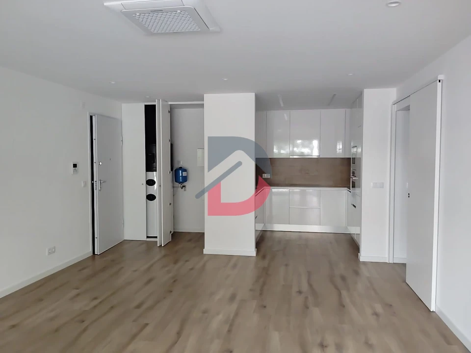 Apartamento T2 para Venda em Nazare Foto 1