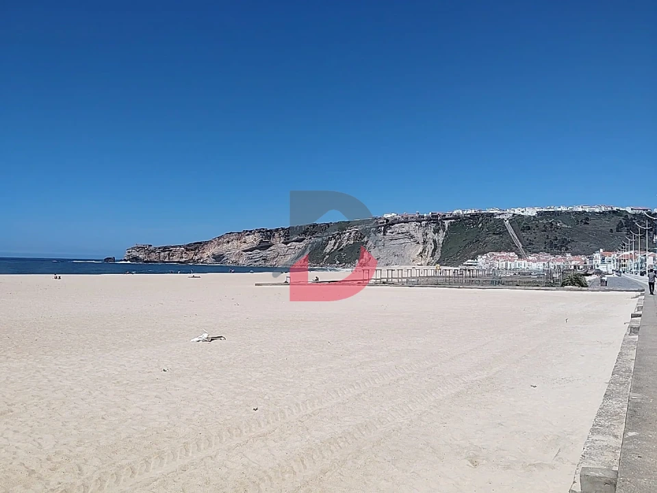 Apartamento T2 para Venda em Nazare Foto 5