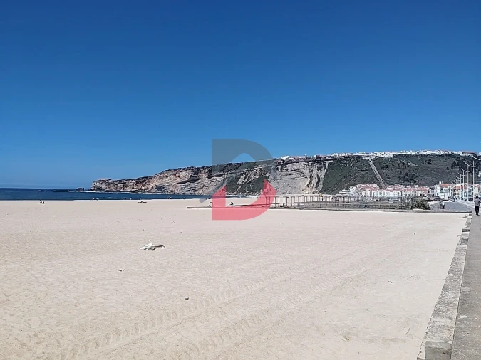 Apartamento T2 para Venda em Nazare Foto 5