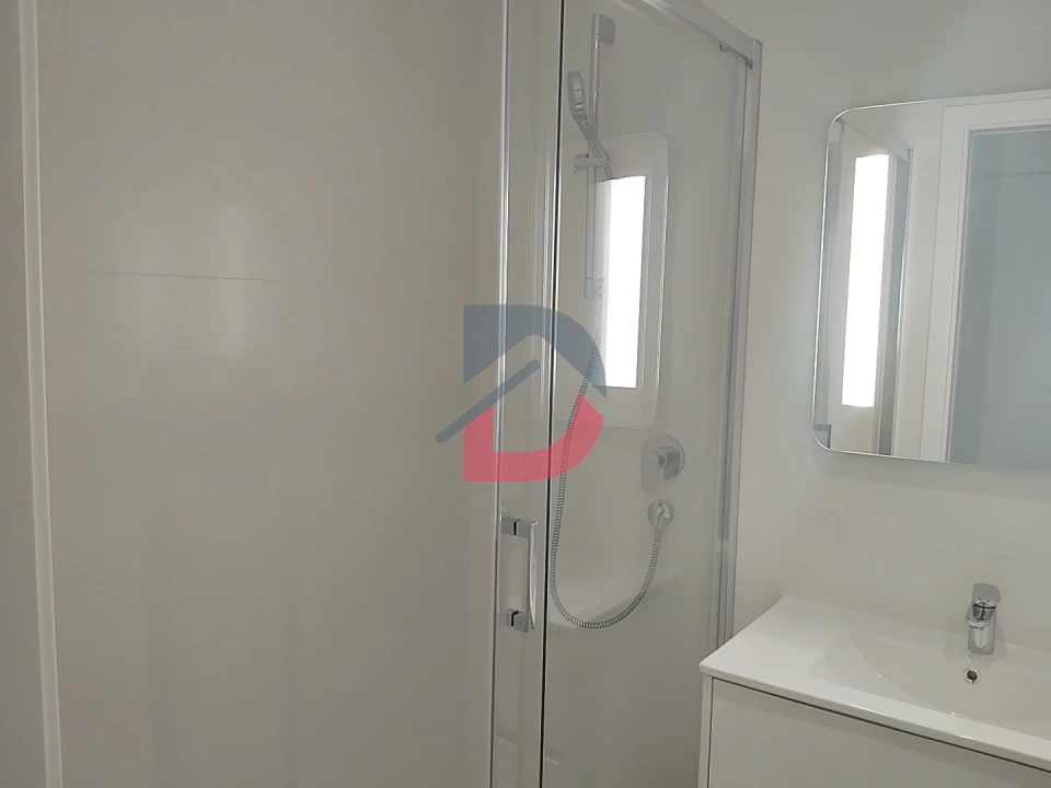 Apartamento T2 para Venda em Nazare Foto 13