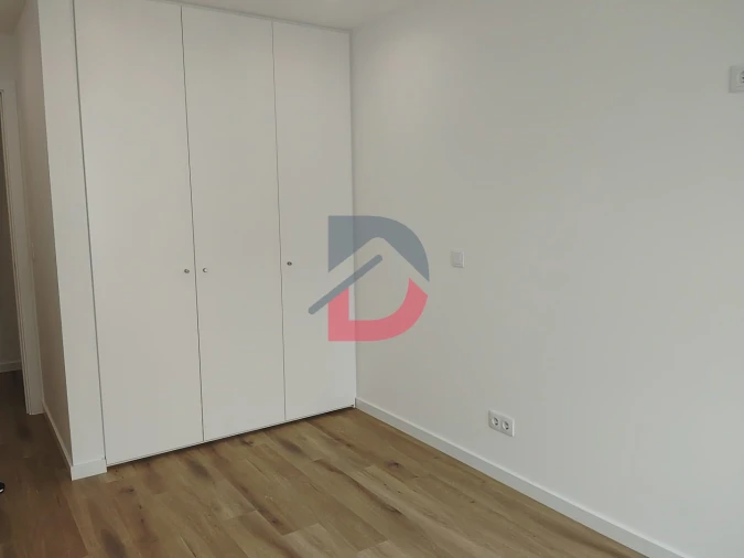 Apartamento T2 para Venda em Nazare Foto 7