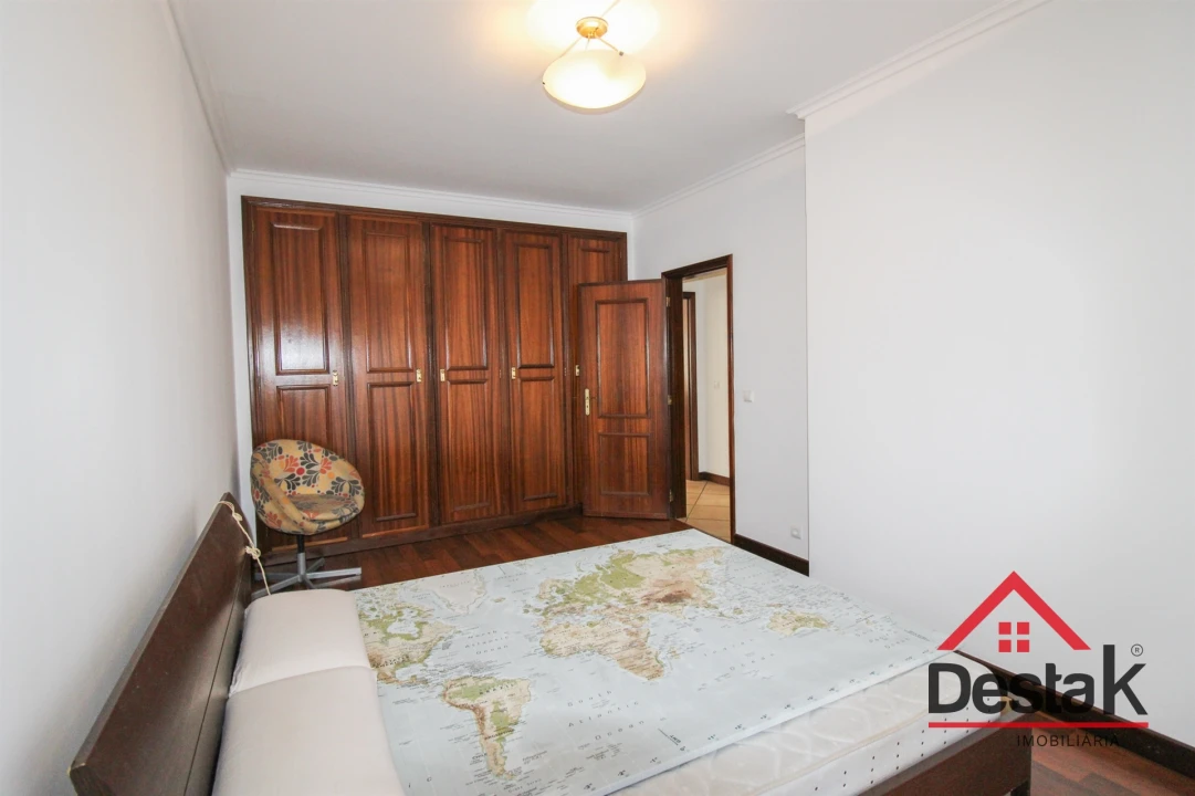 Apartamento T1 para Venda em Glória e Vera Cruz Foto 9