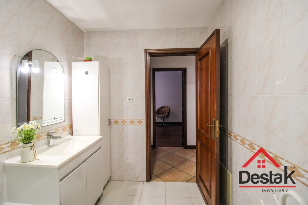 Apartamento T1 para Venda em Glória e Vera Cruz Foto 14