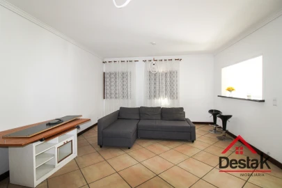 Apartamento T1 para Venda em Glória e Vera Cruz