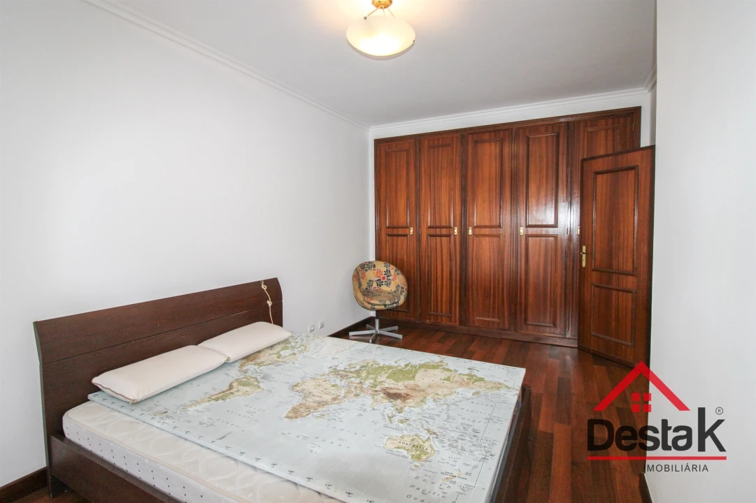 Apartamento T1 para Venda em Glória e Vera Cruz Foto 10