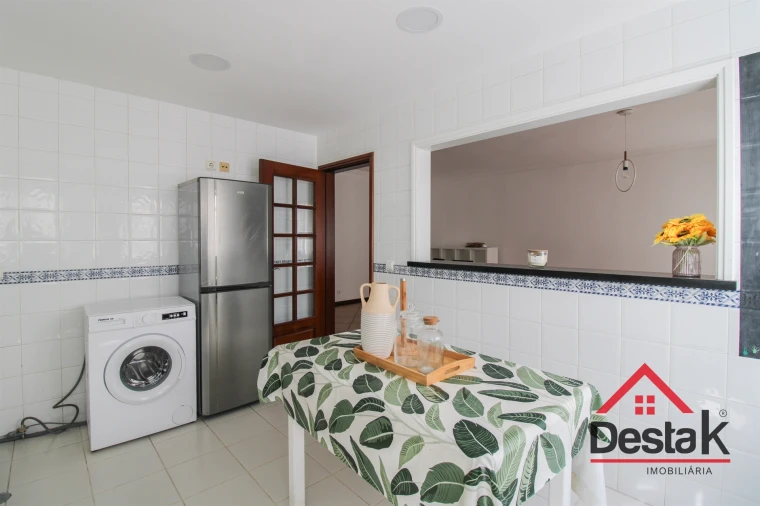 Apartamento T1 para Venda em Glória e Vera Cruz Foto 4