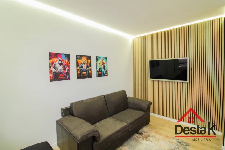 Apartamento T5 para Venda em Viseu Foto 2