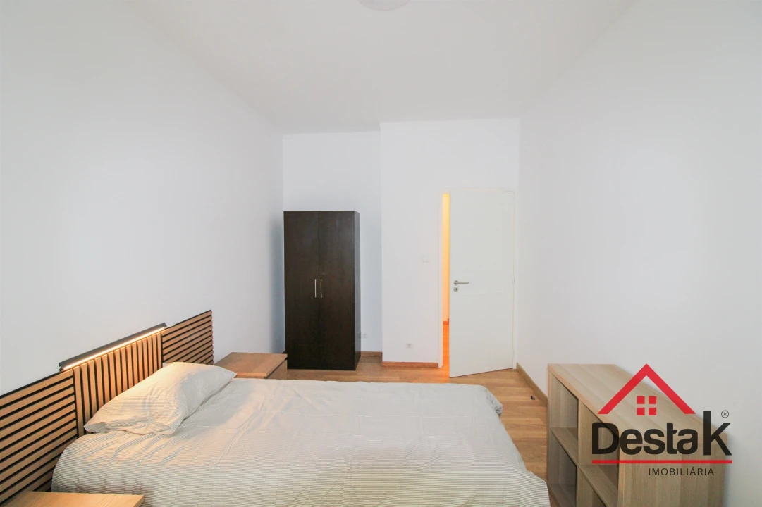 Apartamento T5 para Venda em Viseu Foto 23