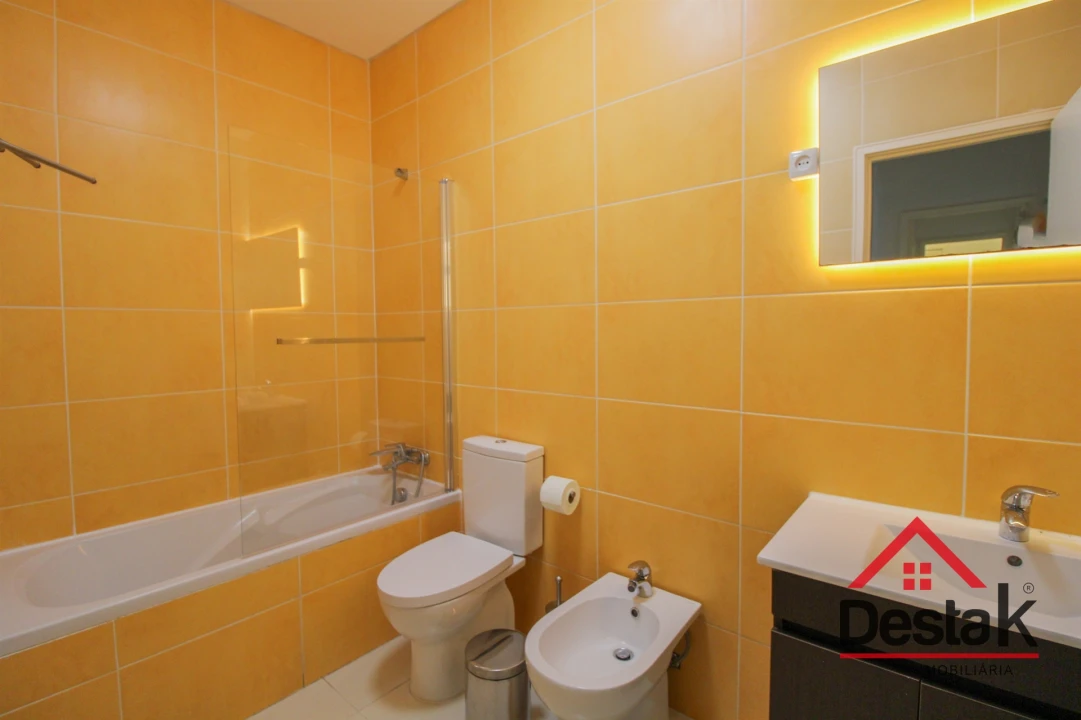 Apartamento T5 para Venda em Viseu Foto 16
