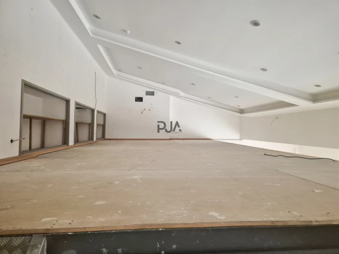 Loja para Arrendamento em Pombal Foto 4