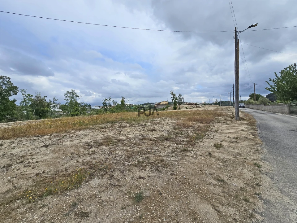 Terreno para Venda em Mangualde, Mesquitela e Cunha Alta Foto 3
