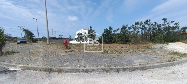 Terreno para Venda em Coimbrão