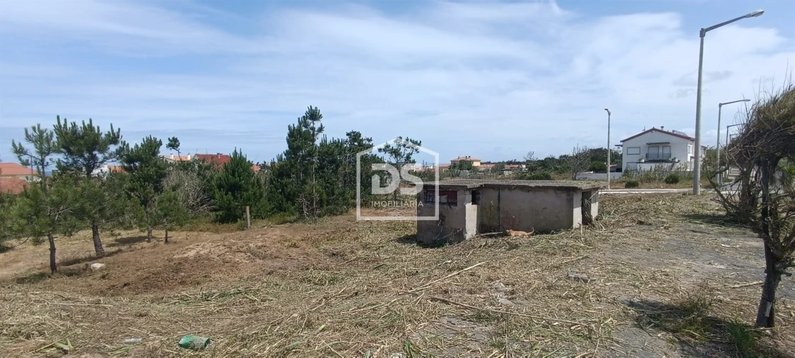 Terreno para Venda em Coimbrão Foto 3