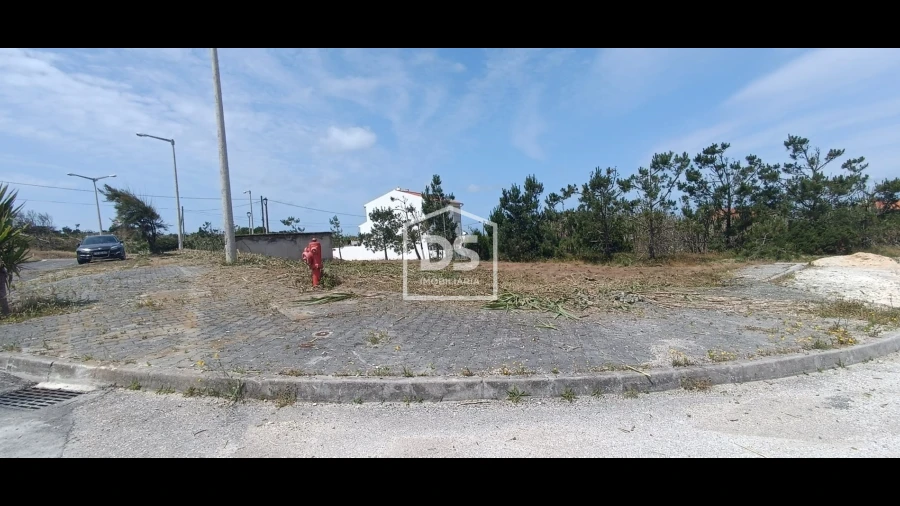 Terreno para Venda em Coimbrão