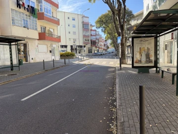Apartamento T4 para Venda em Águas Livres