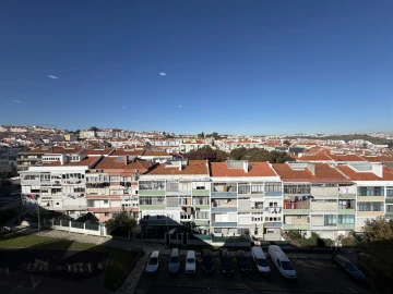 Apartamento T4 para Venda em Águas Livres