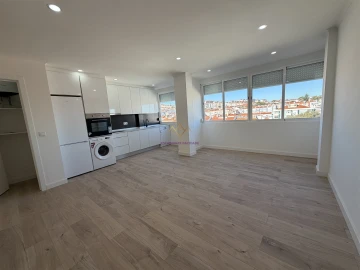 Apartamento T4 para Venda em Águas Livres