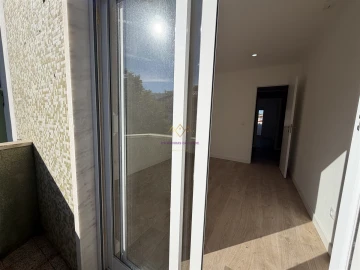 Apartamento T4 para Venda em Águas Livres