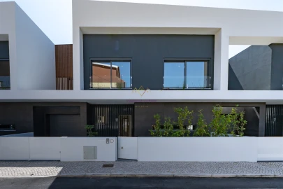 Moradia T4 para Venda em Loures