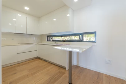 Moradia T4 para Venda em Loures