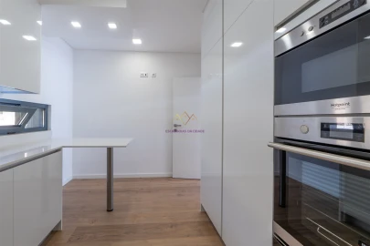Moradia T4 para Venda em Loures