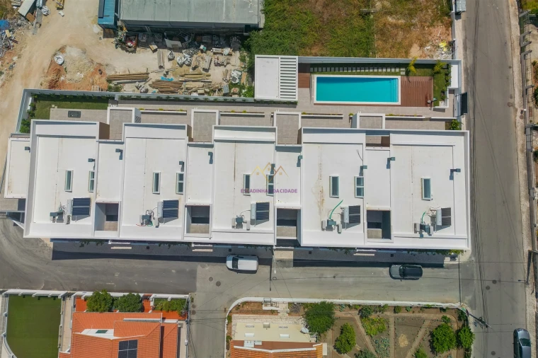 Moradia T4 para Venda em Loures Foto 6
