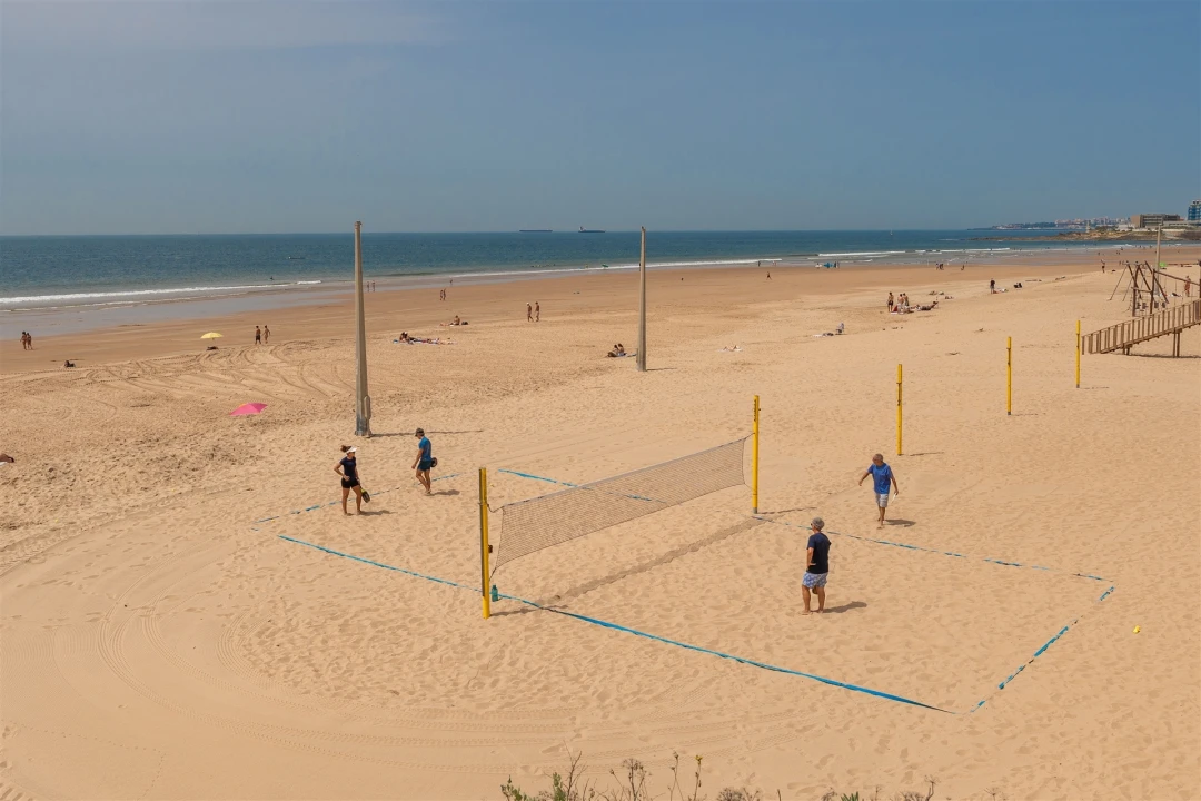 Apartamento T2 para Venda em Carcavelos e Parede Foto 31
