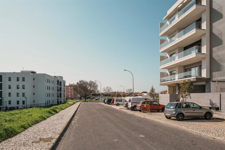 Apartamento T2 para Venda em Carcavelos e Parede Foto 10