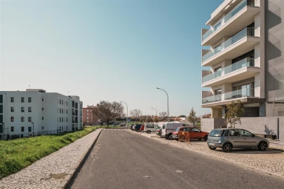 Apartamento T2 para Venda em Carcavelos e Parede