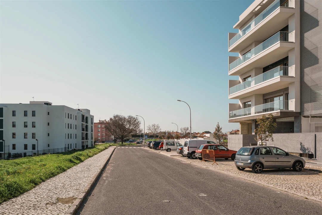 Apartamento T3 para Venda em Carcavelos e Parede Foto 10