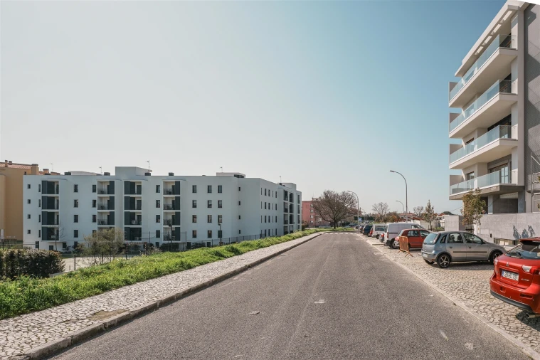 Apartamento T3 para Venda em Carcavelos e Parede Foto 20