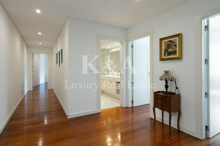 Apartamento T5 para Venda em Lordelo do Ouro e Massarelos Foto 8