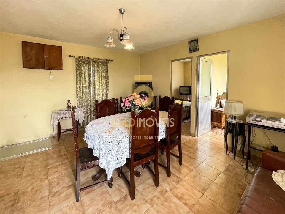 Moradia T2 para Venda em Sobrado e Bairros Foto 21