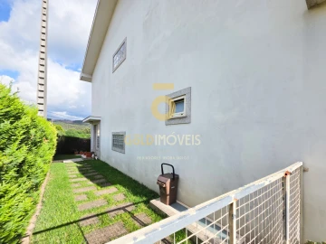 Moradia T4 para Venda em O. Azeméis, Riba-Ul, Ul, Macinhata Seixa, Madail