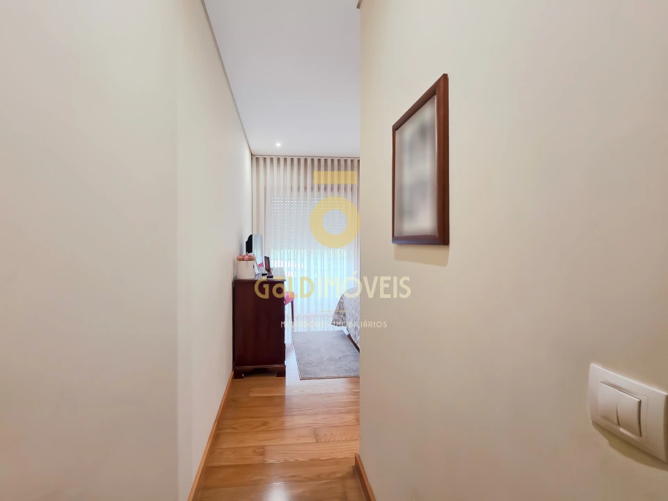Moradia T4 para Venda em O. Azeméis, Riba-Ul, Ul, Macinhata Seixa, Madail Foto 28