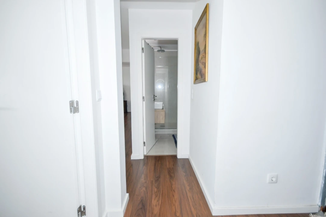 Apartamento T5 para Venda em Ramalde Foto 16