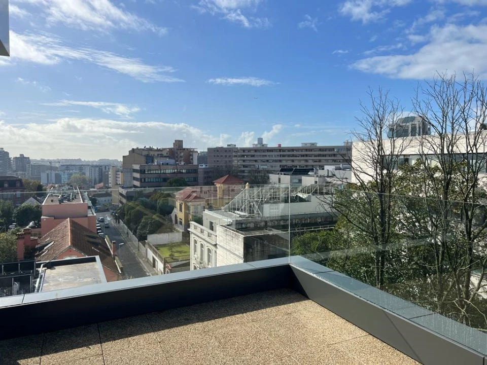 Apartamento T4 para Venda em Cedofeita, Santo Ildefonso, Sé, Miragaia, São Nicolau e Vitória Foto 4