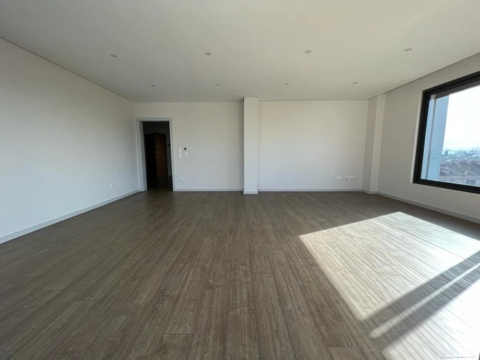 Apartamento T4 para Venda em Cedofeita, Santo Ildefonso, Sé, Miragaia, São Nicolau e Vitória Foto 2