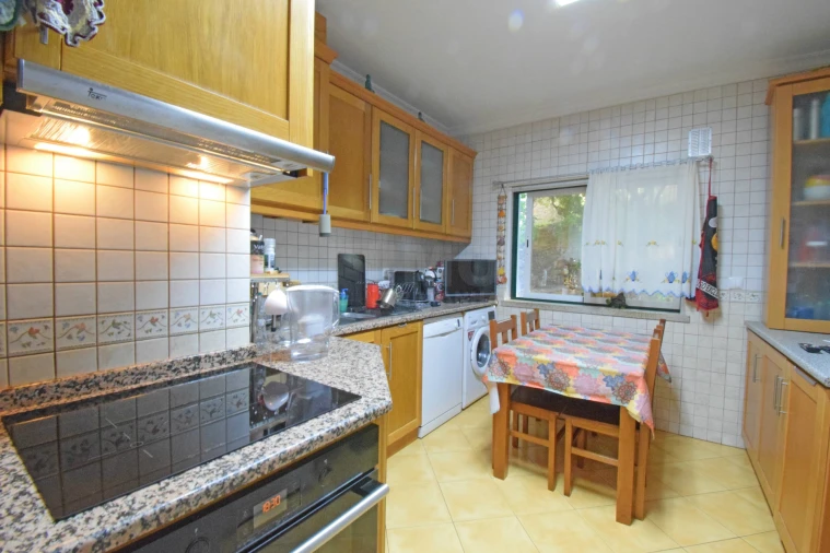 Apartamento T3 para Venda em Covilhã e Canhoso Foto 7