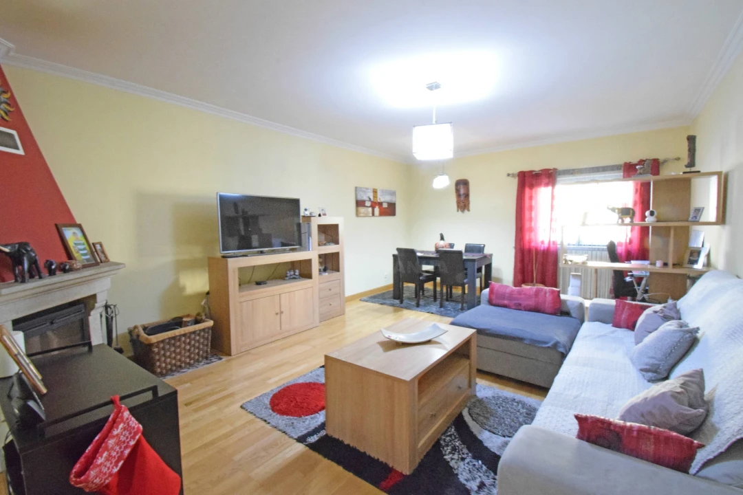 Apartamento T3 para Venda em Covilhã e Canhoso Foto 1