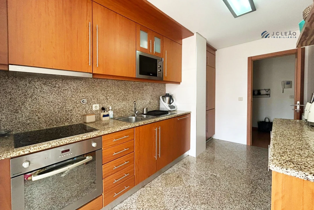 Apartamento T2 para Venda em Custóias, Leça do Balio e Guifões Foto 2