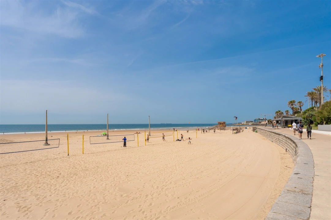 Apartamento T2 para Venda em Carcavelos e Parede Foto 4