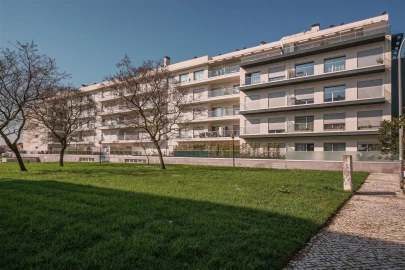 Apartamento T2 para Venda em Carcavelos e Parede