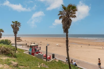 Apartamento T3 para Venda em Carcavelos e Parede