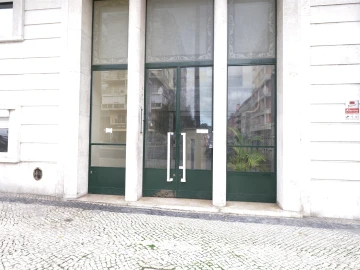 Apartamento T1 para Arrendamento em Alvalade