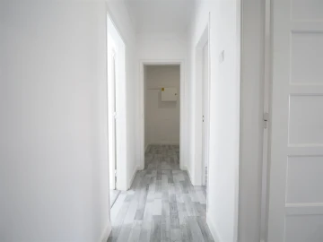 Apartamento T1 para Arrendamento em Alvalade
